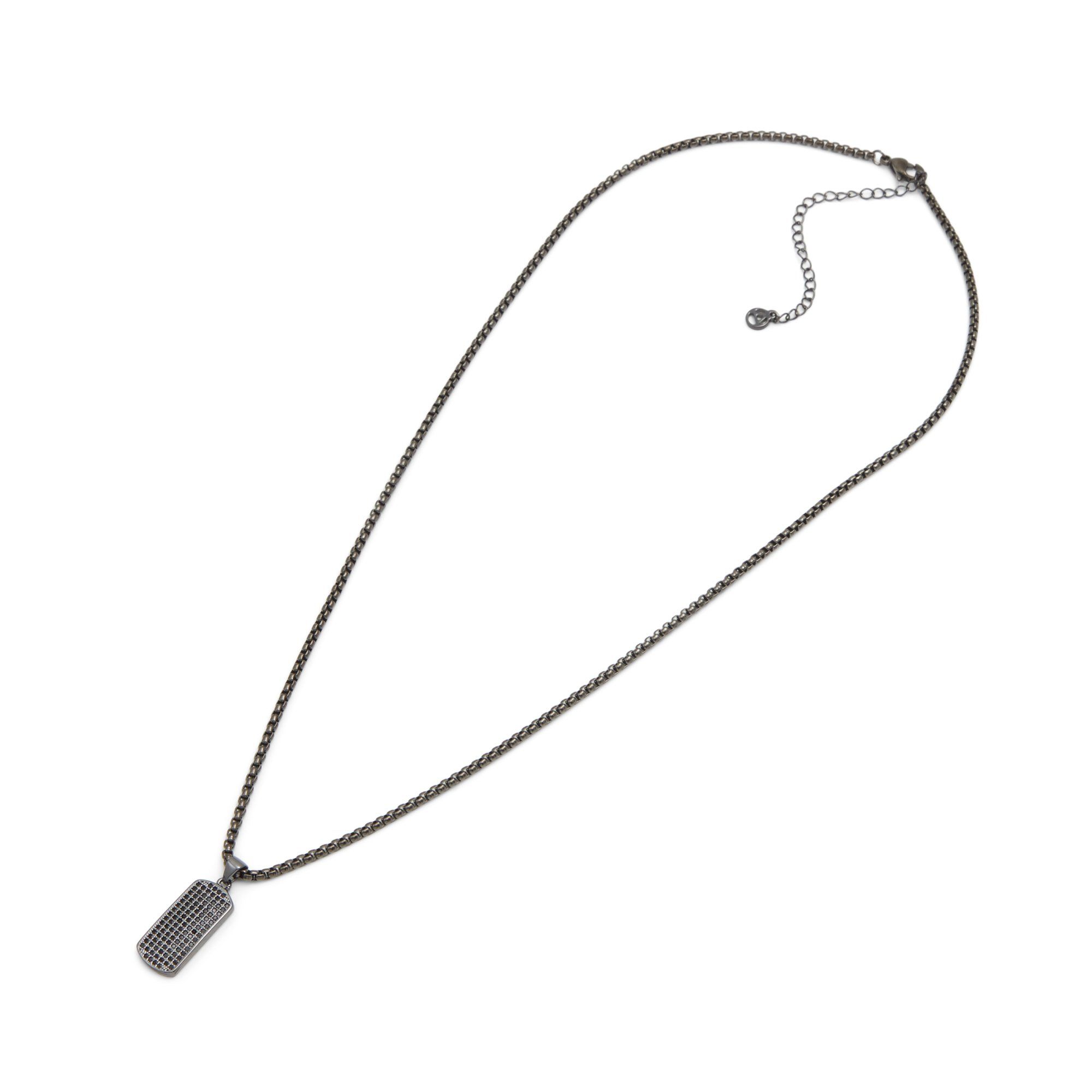 მამაკაცის სამკაული‎