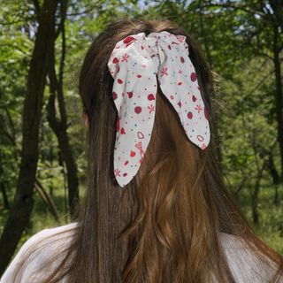 თმის სამაგრი თეთრი