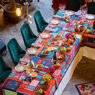 სუფრა "ძველი თბილისი" - 300x140