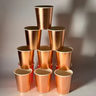 ჭიქა ოქროსფერი