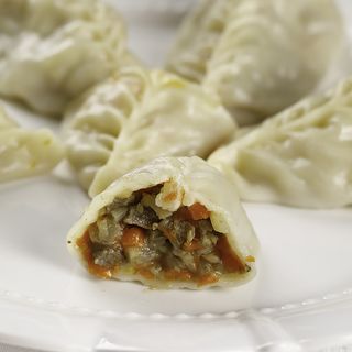 Манты с тыквой и мясом (900г)