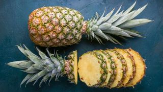 ანანასი 1ც