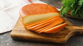 შებოლილი სულგუნი/smoked Sulgun 1ც