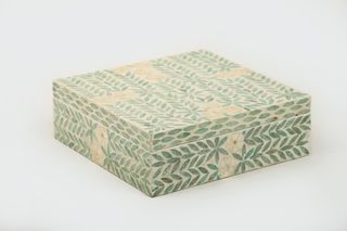 დეკორატიული ყუთი - MADELYN MDF / PEARL BOX 33X33X11 CM GREEN