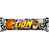 Батончик Lion чорно-білий 42 г