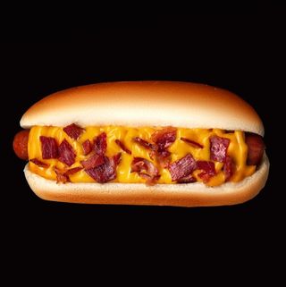 Хот-дог Мангеттен(з сирн.соус.і м`ясн.чипс)175/65г