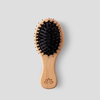 ბამბუკის სავარცხელი