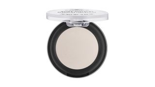 ESSENCE -ესენსი ჩრდილი თვალის 5869 SOFT TOUCH 01