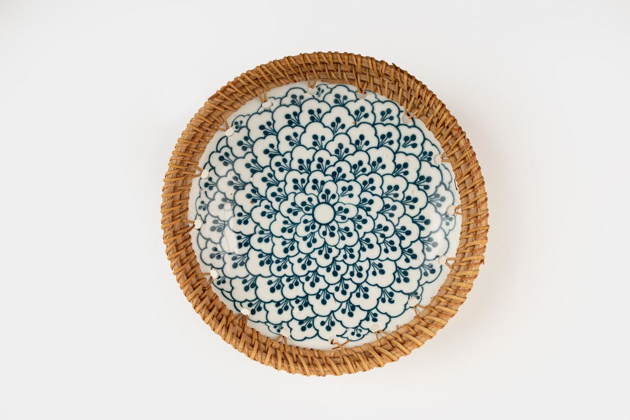 თეფშები, ფიალები, ლანგრები