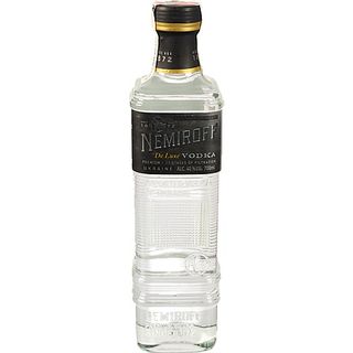 Горiлка Nemiroff 0.7л де люкс особлива