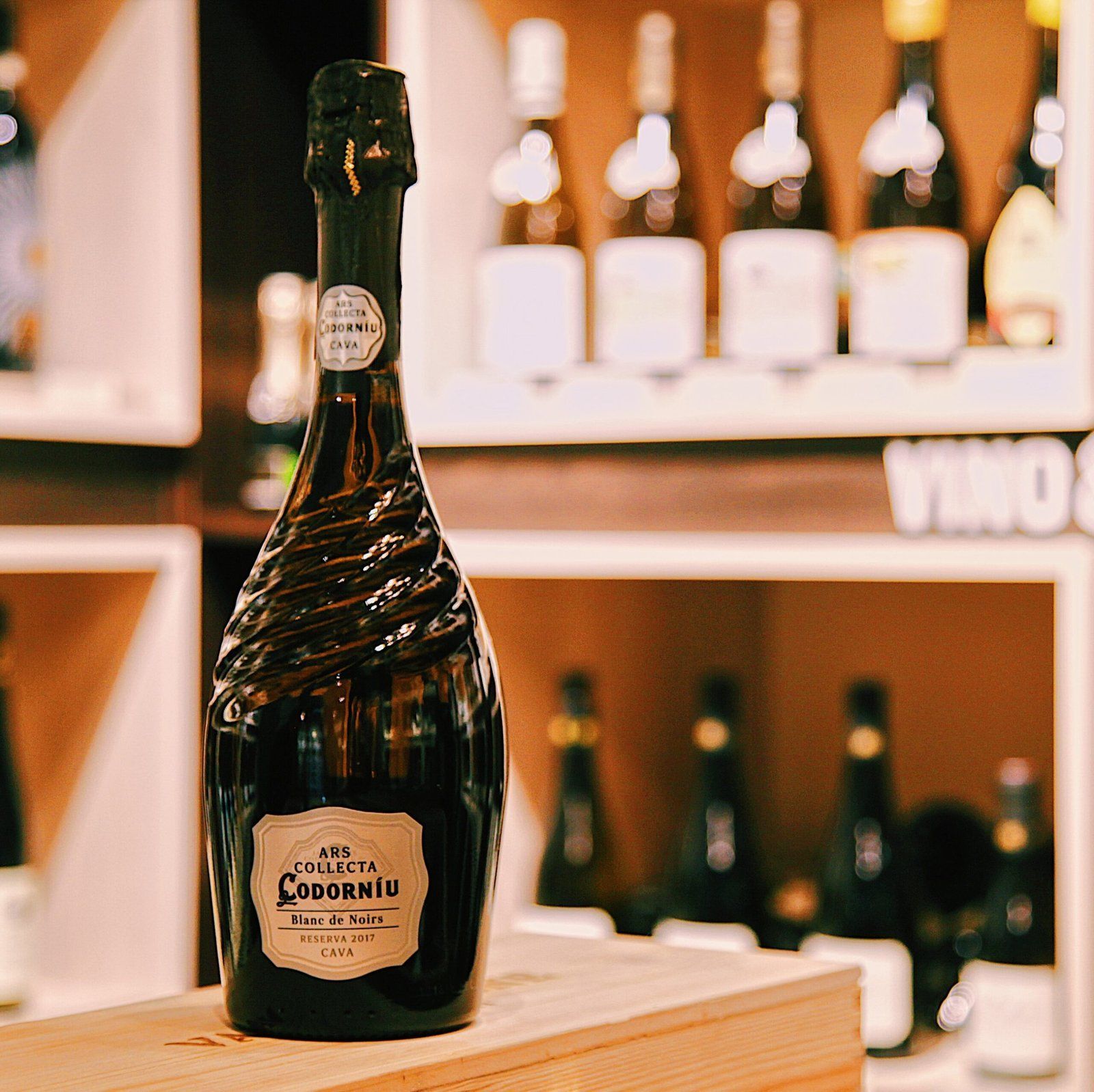 ცქრიალა ღვინო‎ ‎