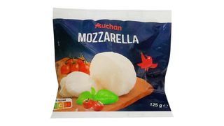Auchan - Ser mozzarella w zalewie solankowej - 125 g