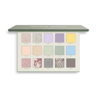 SPRING BREAK PALETTE Palette occhi con 15 ombretti matt e shimmer.