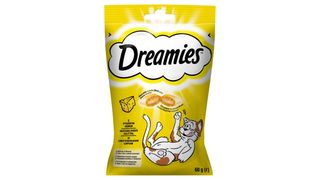 Ласощі для котів DREAMIES (Дріміс) сир 60г
