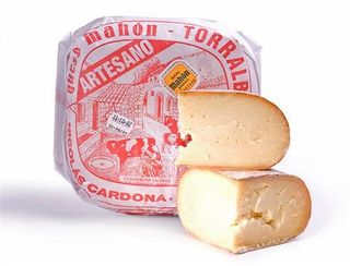 Queso Mahonés Semicurado Torralba Cardona Trocitos (Aprox. 500 Gr.)