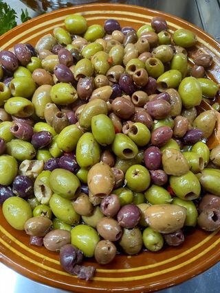 Aceitunas Aliñadas Agromart a Granel (Aprox. 250 Gr.)