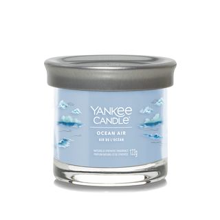 Candela Ocean Air in barattolo medio - Yankee Candle