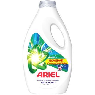 Detergente gel ARIEL TOTAL, garrafa 29 dosis (26811042)