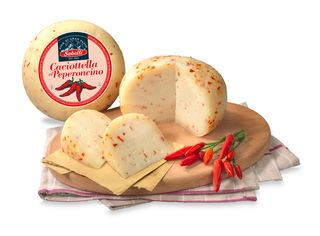 Caciotta piccola al peperoncino kg 0.35