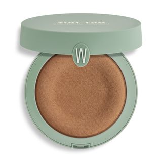 SOFT TAN BRONZING POWDER 02 WARM Bronzer dalla texture “gummy”.