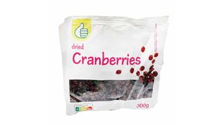 Auchan - Żurawina suszona cięta - 300 g