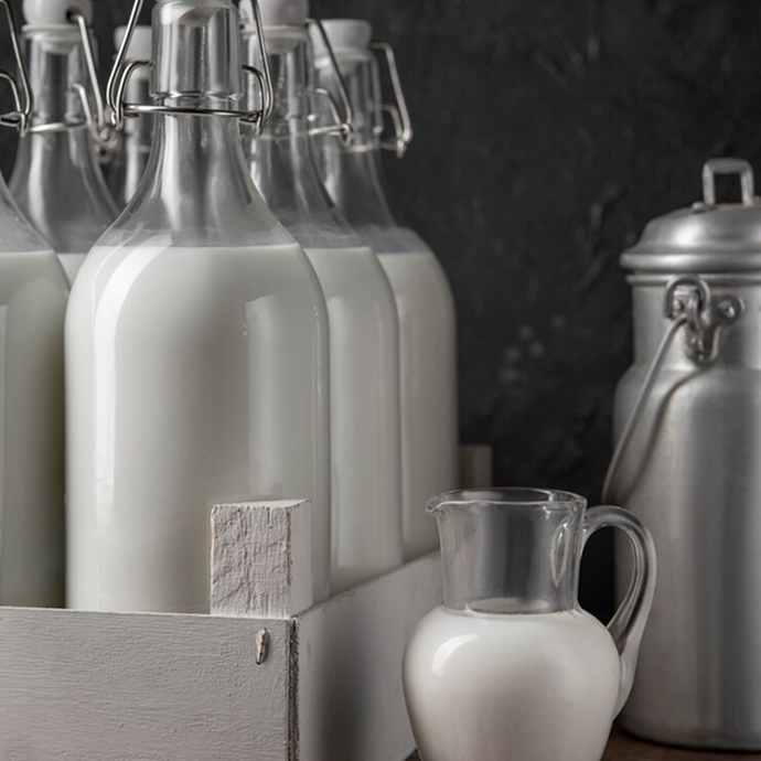 Cristalería, botellas y jarras