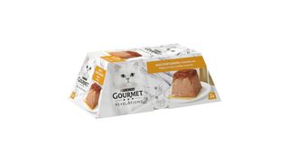 Zestaw promocyjny 3 szt. - 15% Gourmet Karma dla kotów mus kurczak w kaskadzie sosu 2x57g