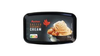 Auchan - Lody śmietankowe o smaku słonego karmelu z sosem toffi - 1 l