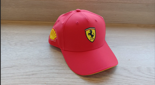 BONE UNISEXO RED SHELL