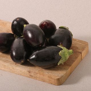 Alberginia Negra Mini (Aprox. 250 Gr.)