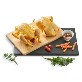 Pollo Entero Amarillo Para Asar Selección De Dia 2 Kg