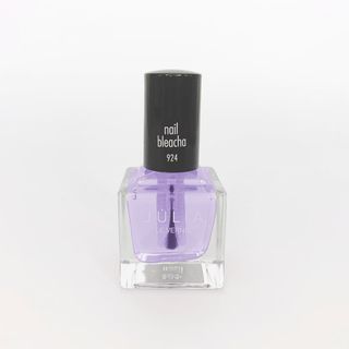 Julia Nail Bleacha