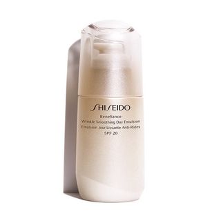 Shiseido Benefiance Wrinkle Smoothing Day Emulsion Spf 20