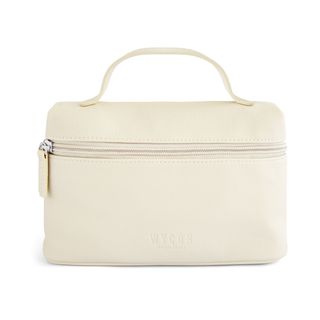 SWEET DREAM POCHETTE  Beauty bag beige versatile ed elegante.