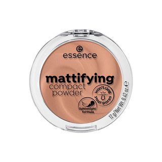 Essence Mattifying Compact Powder 02 Soft Beige