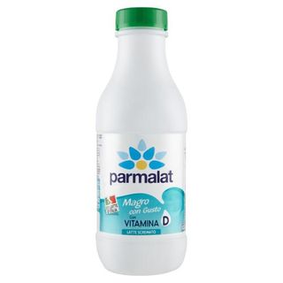 parmalat Magro con Gusto con Vitamina D Latte Scremato 100% Latte d'Italia 1000 ml