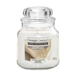 White Linen Lace, candela in giara media - Yankee Candle