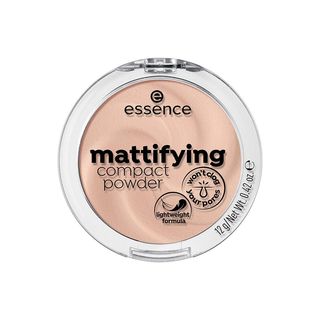 Essence Mattifying Compact Powder 11