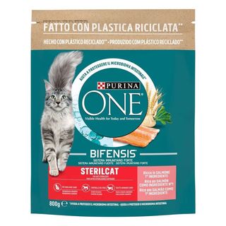 PURINA ONE Sterilcat Ricco in Salmone 800 g