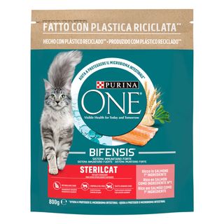 Purina one gatto sterilised salmone e frumento 800g