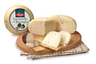 Caciotta piccola al tartufo kg 0.35