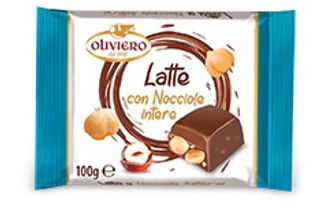 Cioccolato al latte con nocciole intere