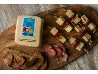 QUEIJO DE VACA INDULAC BRANCO UNID