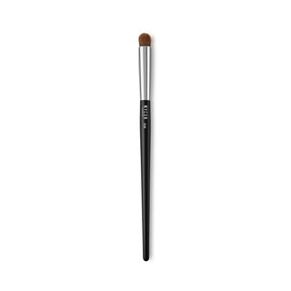 E28 ROUND SHADER BRUSH Pennello occhi dalla forma arrotondata 