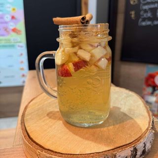 Apple Pie Lemonade Beverage