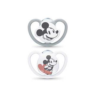 Space Mickey Gris Silicona 18-36 Meses L-2 Nuk (4008600404842)