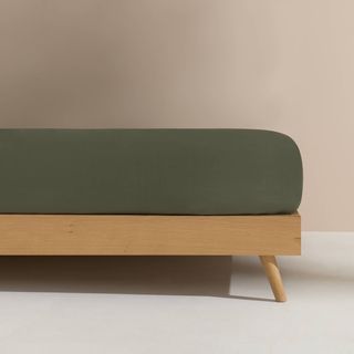 Sábana Bajera De Algodón Orgánico Ajustable Besto Verde Oscuro cama 150-160cm