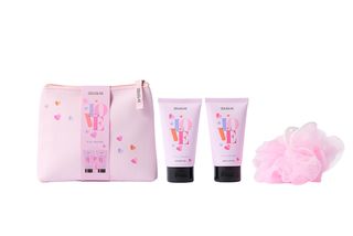 DOUGLAS SEASONAL LOVE IS ALL AROUND WELLNESS BAG SET