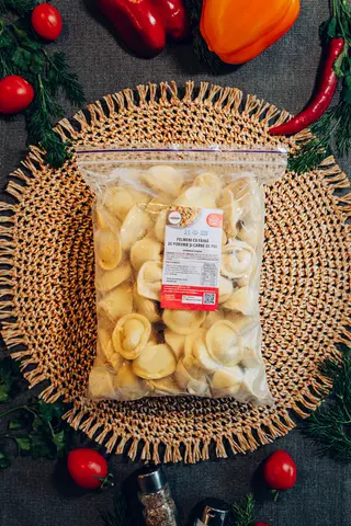 Pelmeni cu făină de porumb si carne de pui