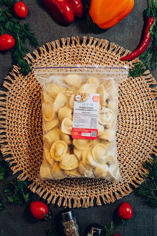 Pelmeni cu făină de porumb si carne de pui